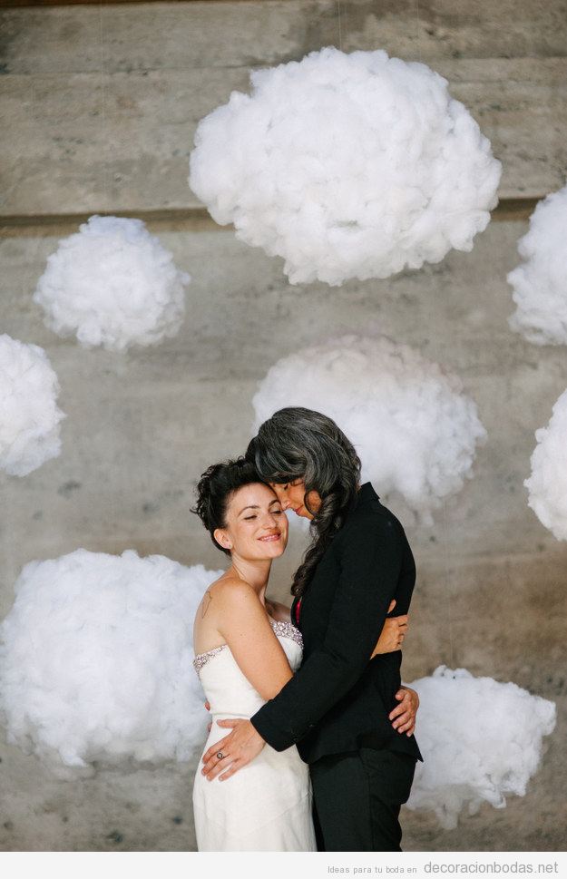 Nubes de algodón, una idea original y barata de decorar una boda