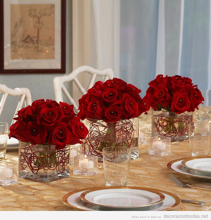 Rosas color rojo para decorar mesa boda