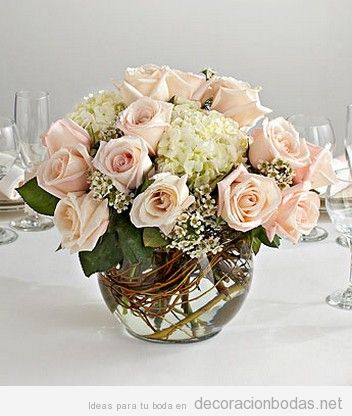 Rosas color rosa para decorar mesa boda 2