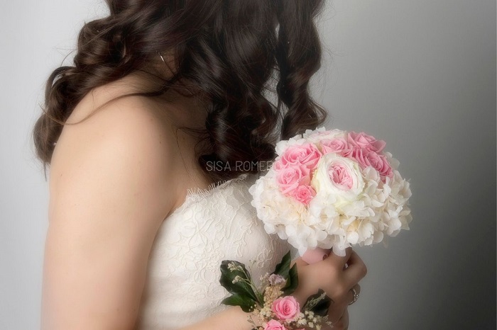 Ramo de novia de flores preservadas rosas inglesas